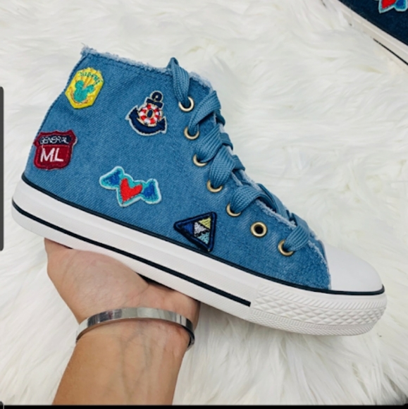 Via Pinky womens high top denim/ patches new - Picture 1 of 8
